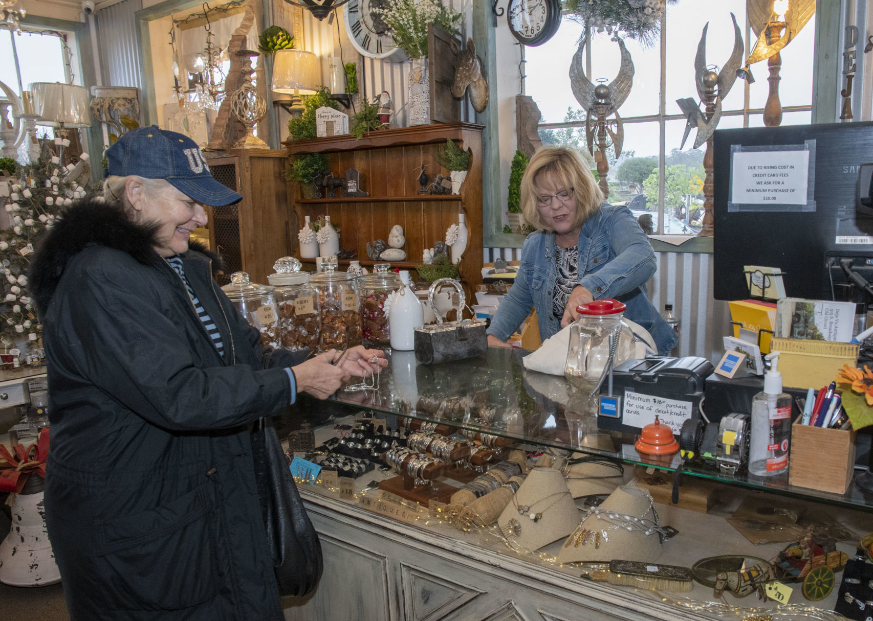 113019 Small Business Saturday 02.jpg